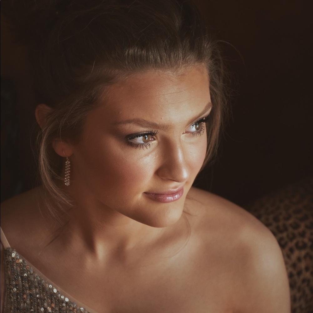 Meet your Posher, Taylor